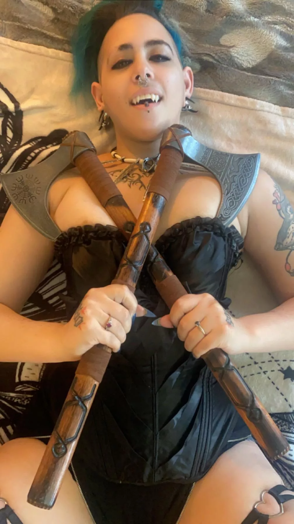 i prefer dual wielding personally posted by GothicPup715