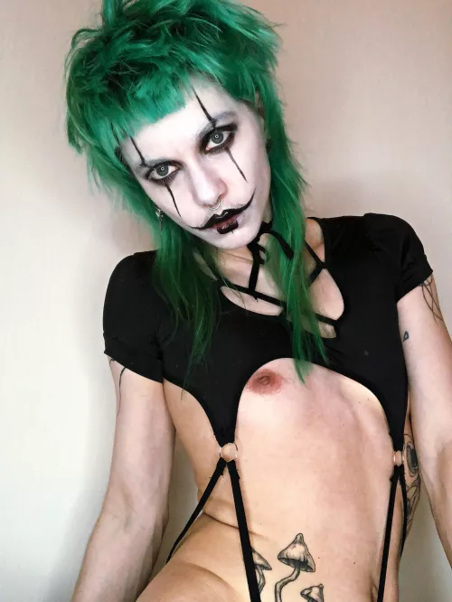 I'm your spooky clown, let's have some fun? boo! by kiki_morra