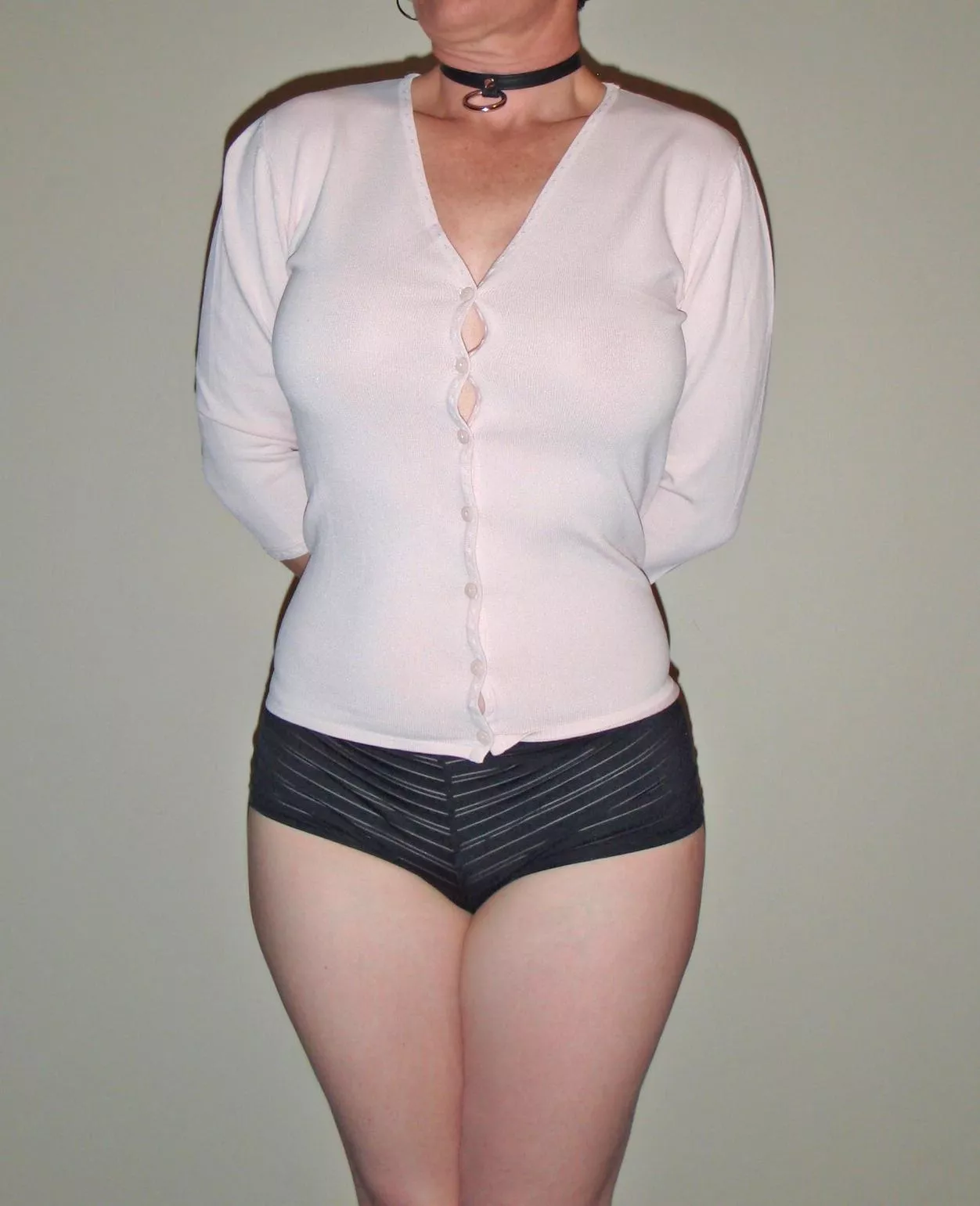 Is her cardi too tight? #buttongape posted by redranga66