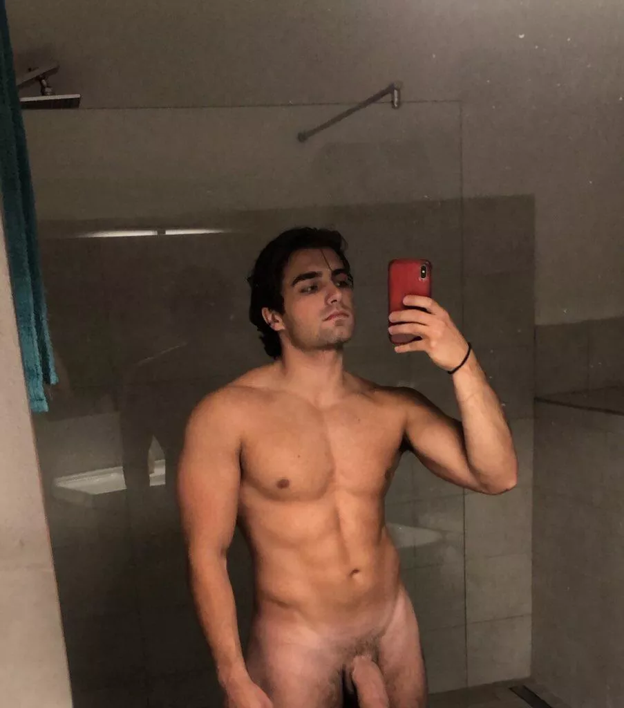 Italian Stallion 🇮🇹👀 (24) posted by HardHors3