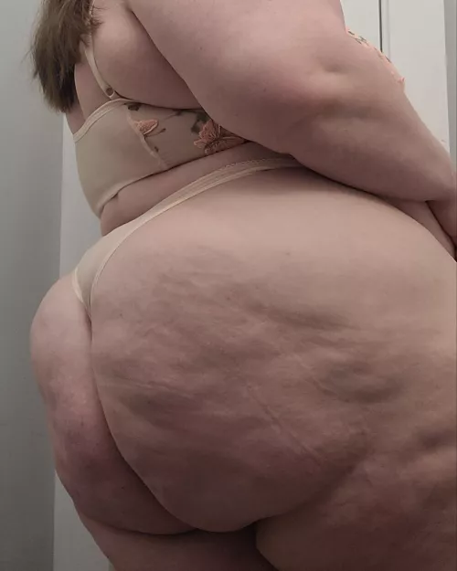 Lazy Saturday by HornyEnigma321