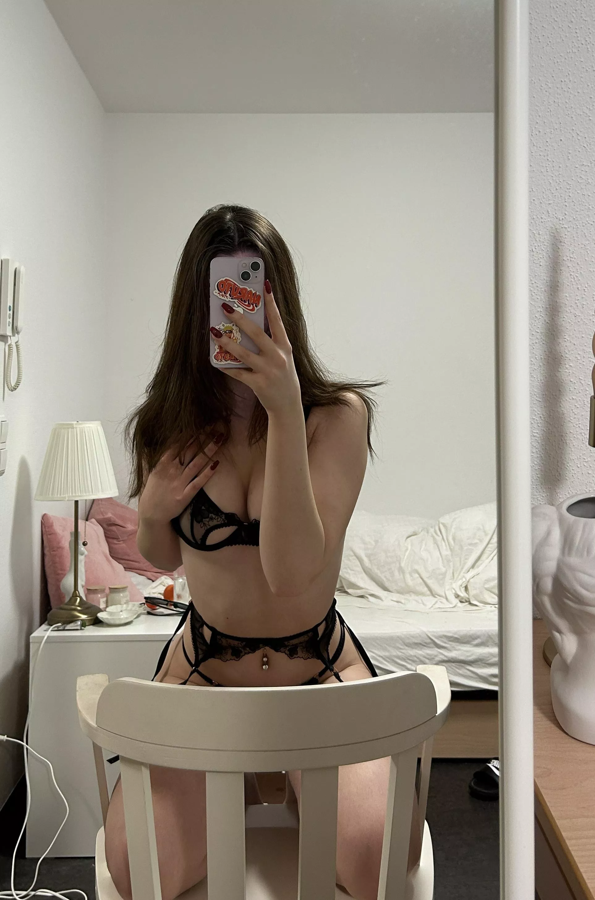 Leave your cock size, I'll tell you what the mommy is thinking. posted by CartographerFinal131