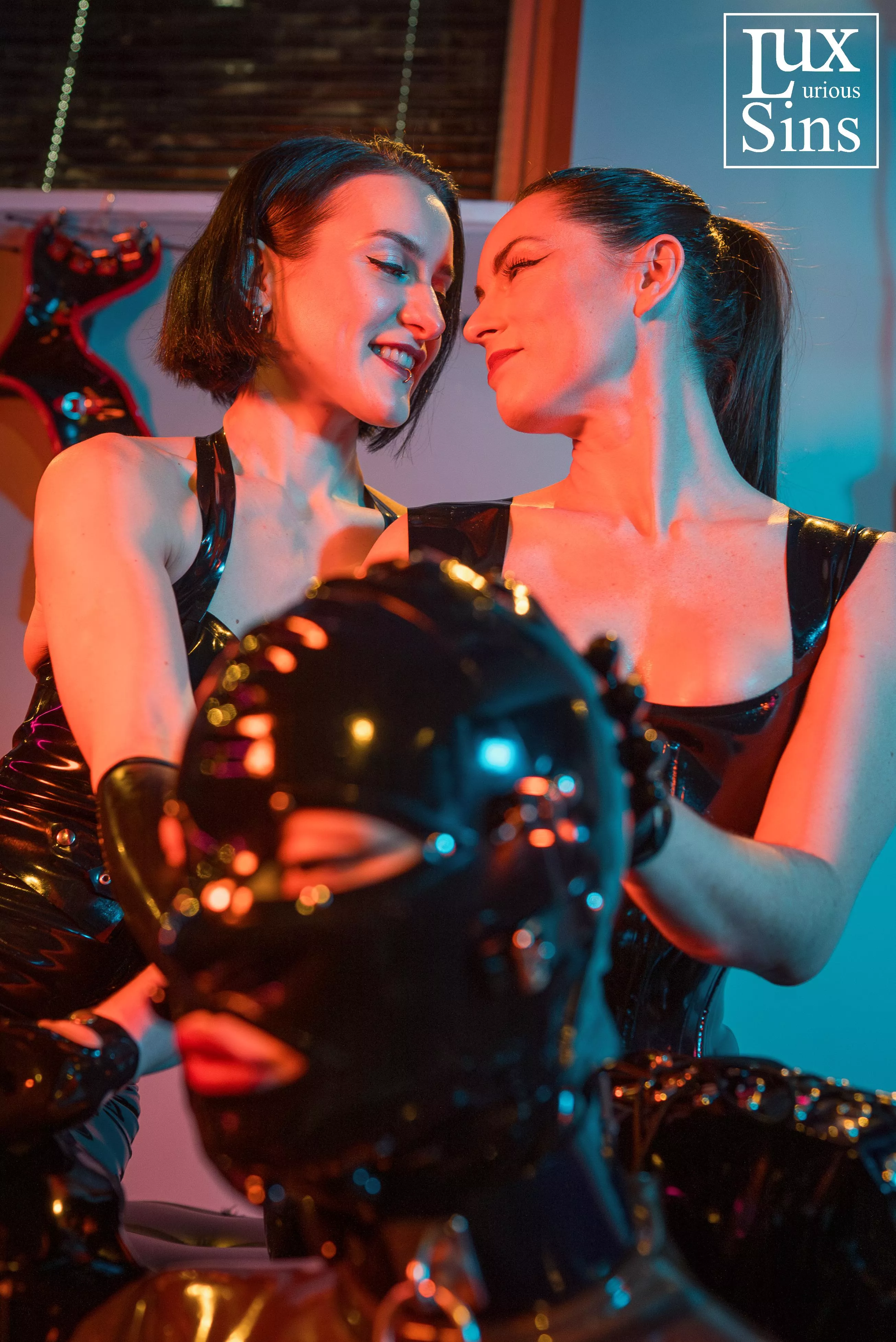 Lesbian Latex Dominas posted by LuxuriousSins