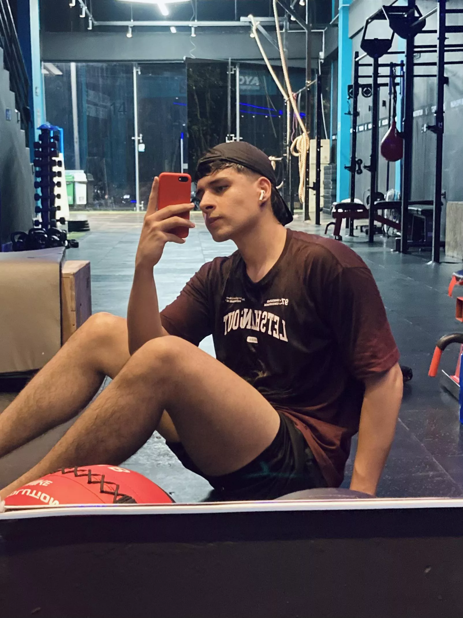 Lick my sweaty body posted by Clay69181