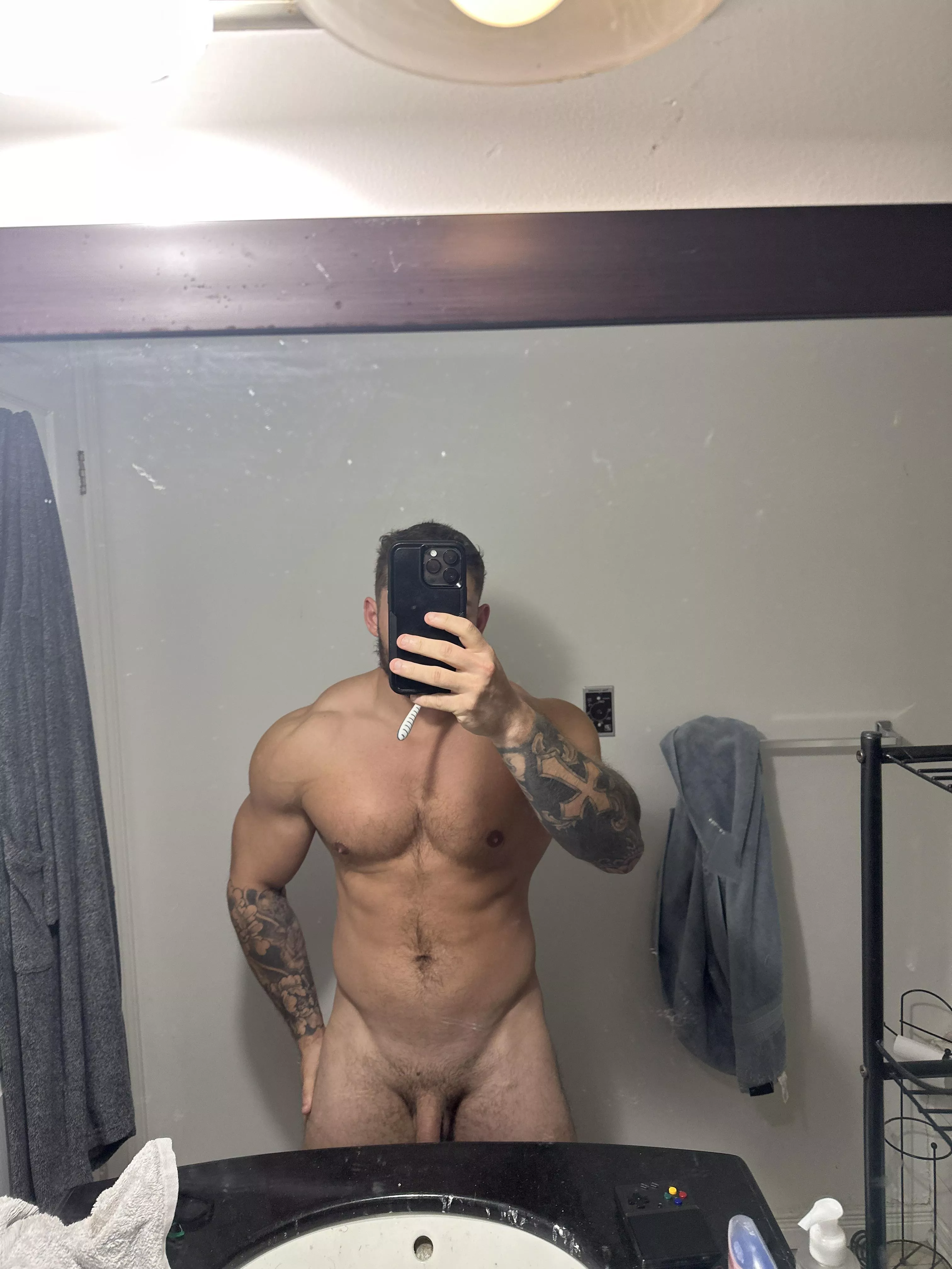 Lmk what you think ladies posted by moreweightsmoredate