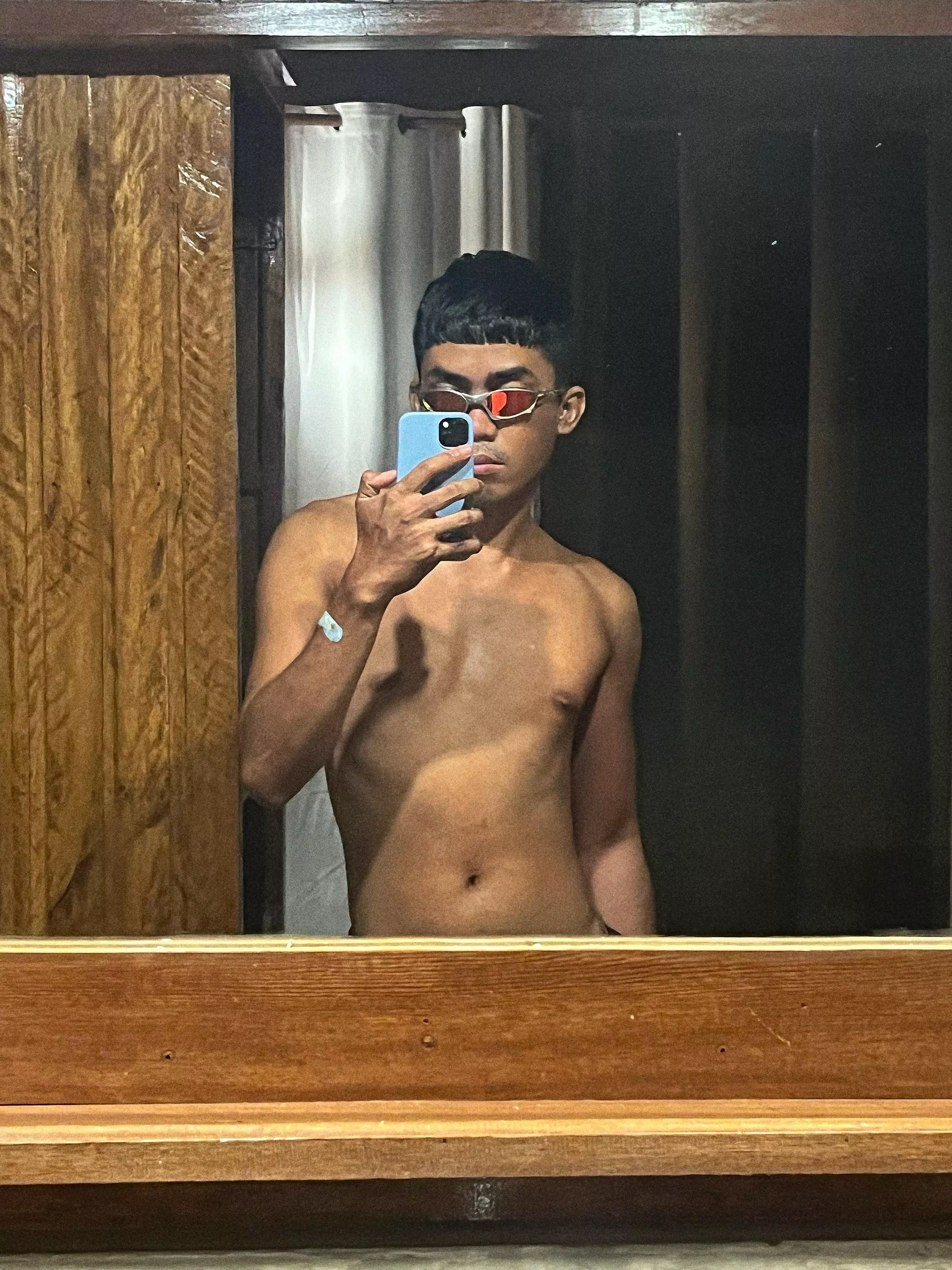 Looking for my man. 📍Ph posted by SwimmingImportance33