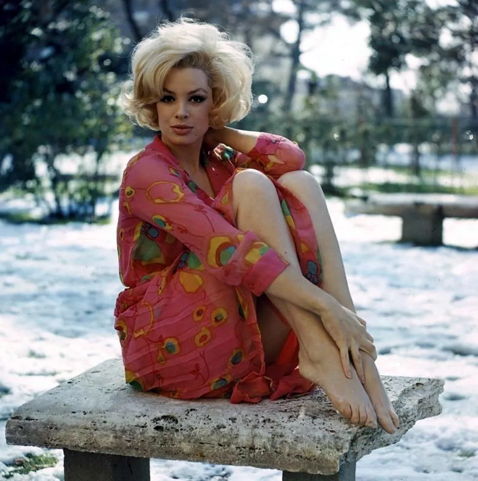 Margaret Lee (1960s) posted by OswaldMontalmo