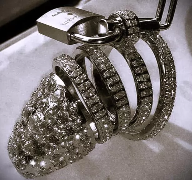 Mommy got you a present love 💋💋 posted by Jazmin-D