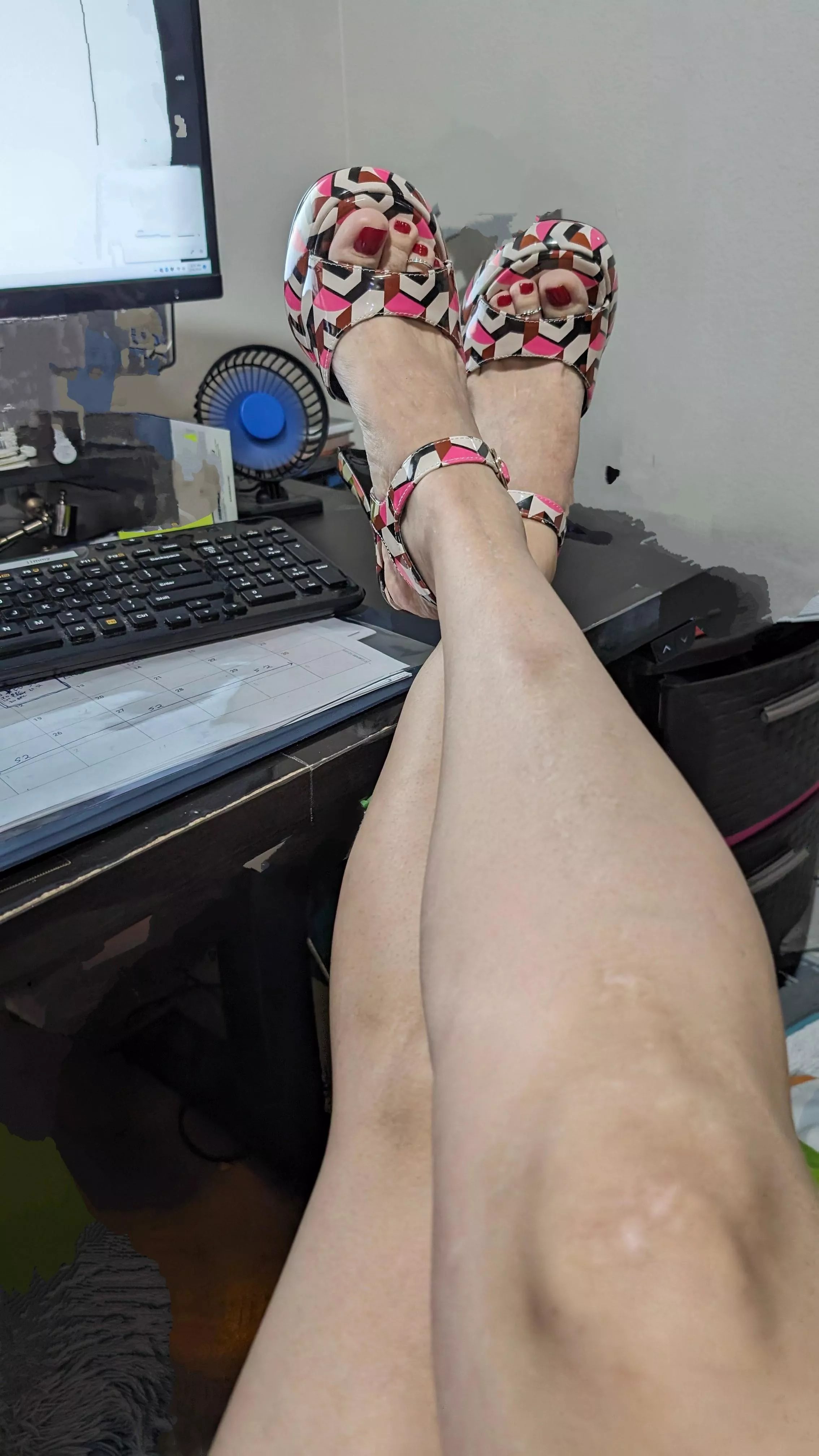 new pedi and new heels posted by sydneysxf33t