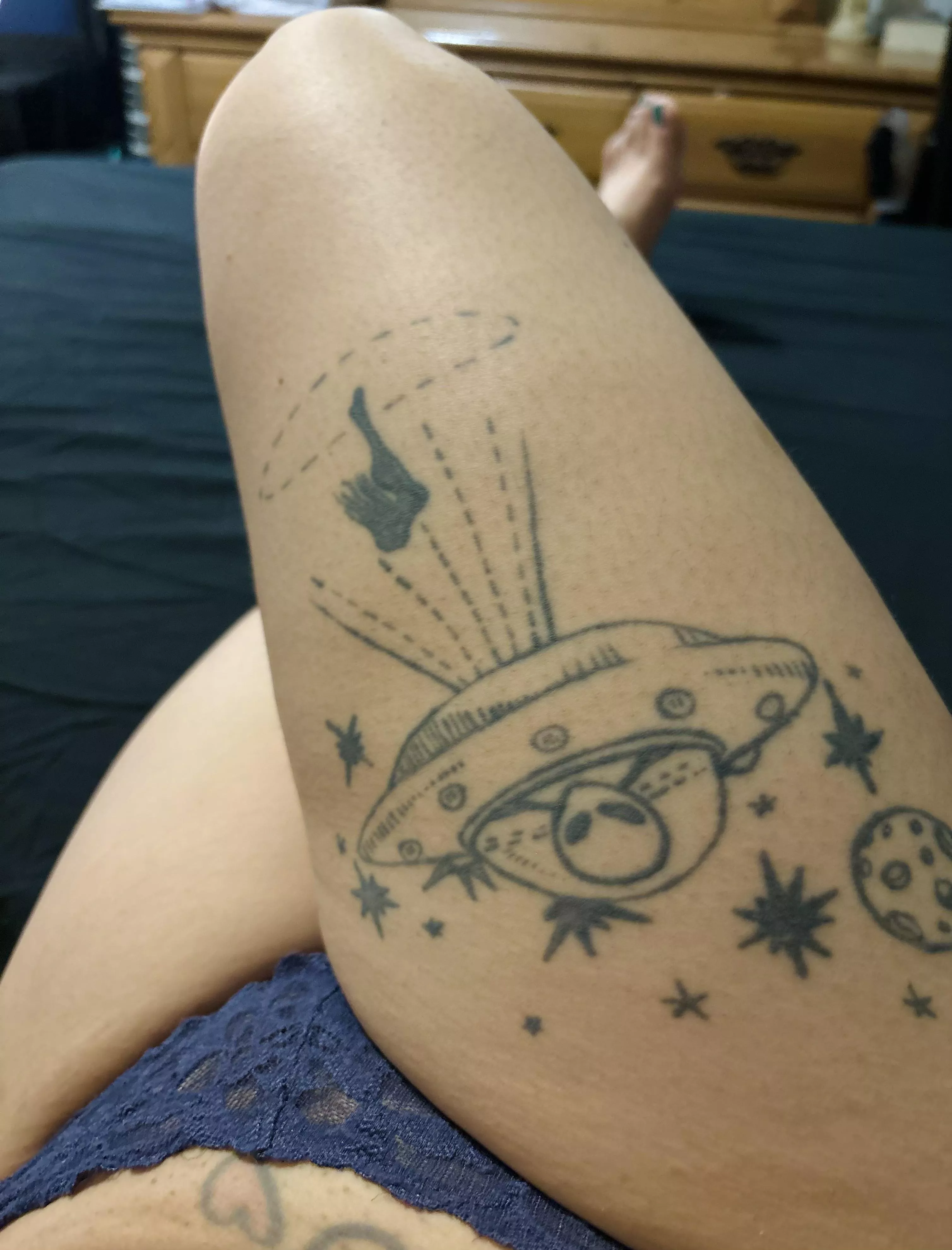 Panties & thicc thighs 🛸 posted by Lollipoptoes22