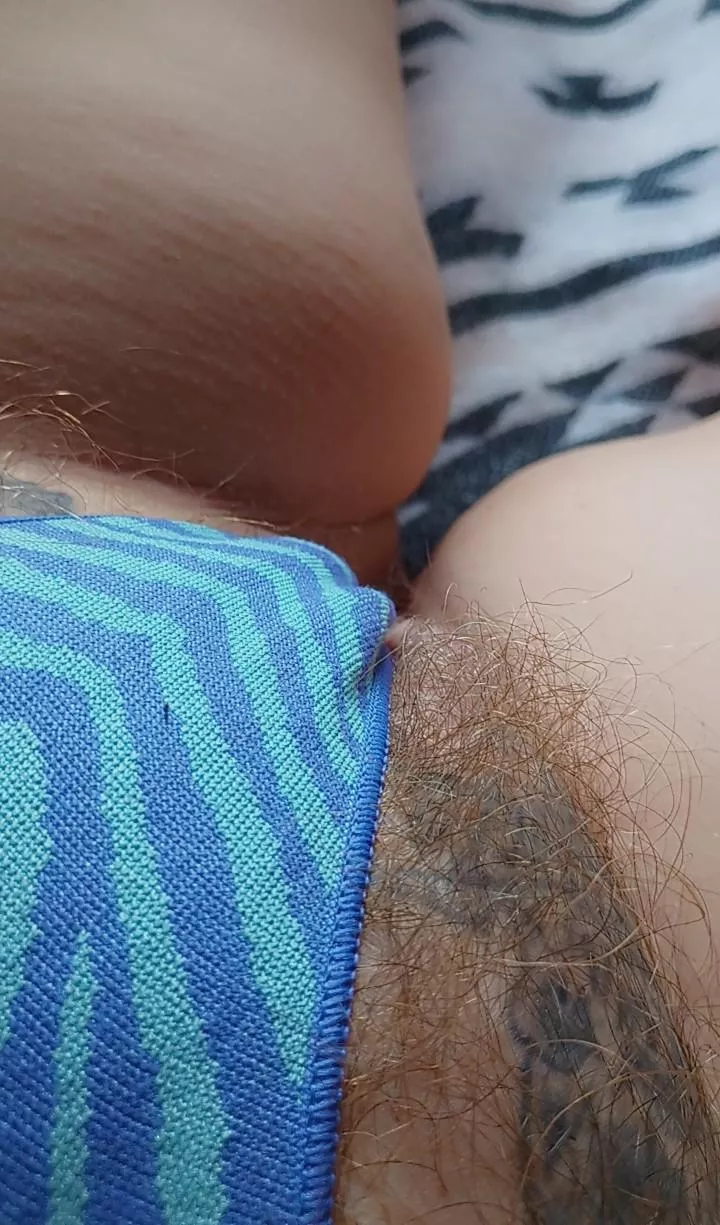 Poppin out the sides  posted by Milfsnax