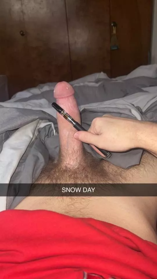 saturday morning vibes  posted by Dizzy-Extension-931