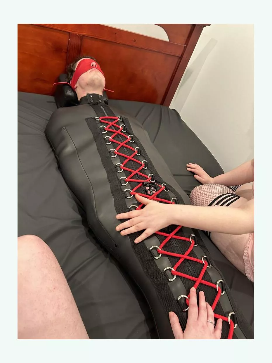 Sealed up in my neoorene sleepsack [OC] posted by Ok-Competition-534