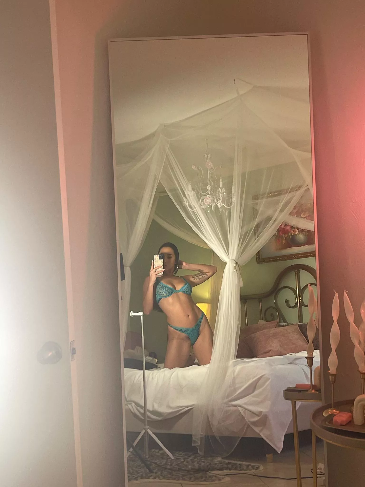 Sexy posted by Bobbobyjoe