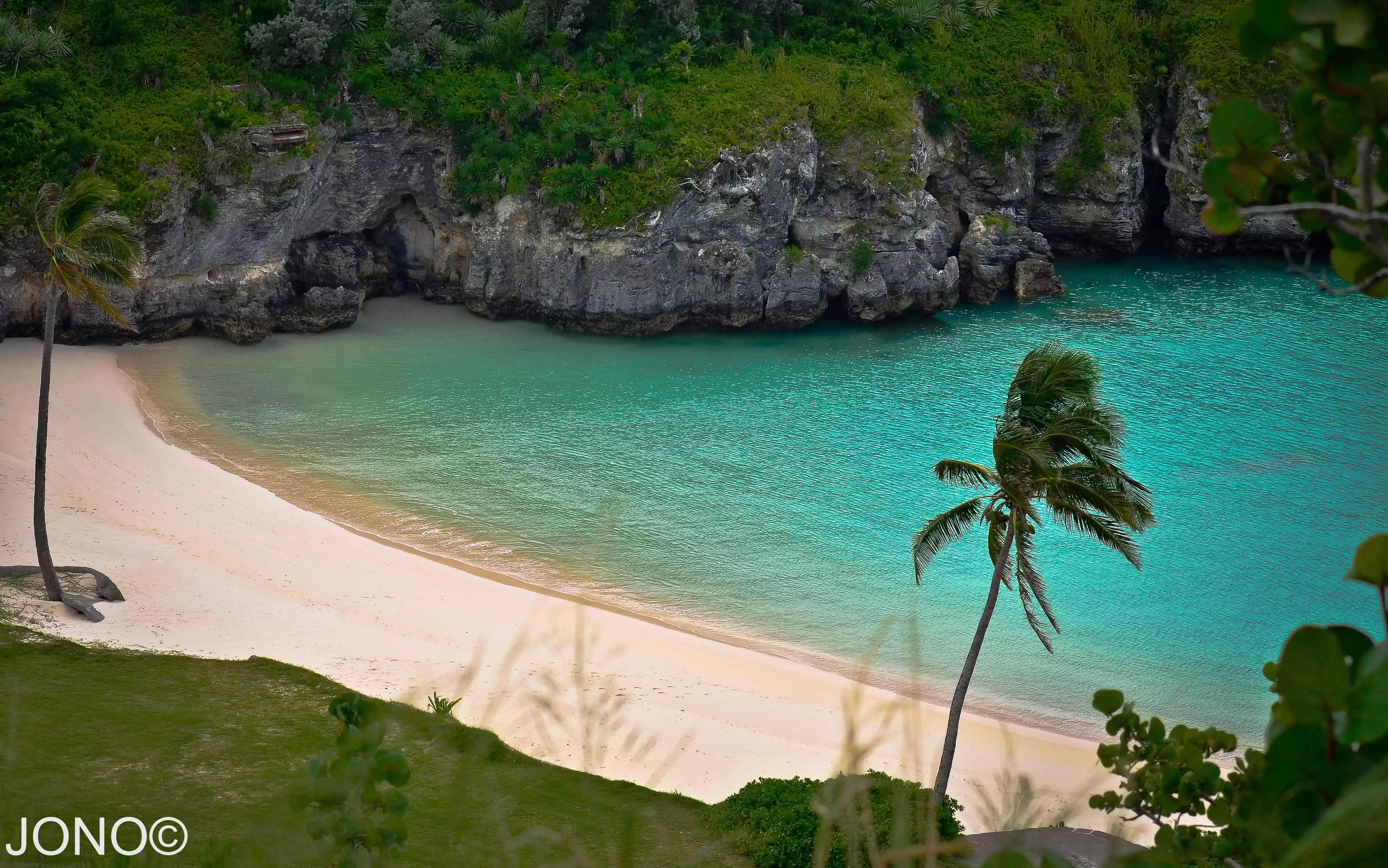 Sinky Bay, Bermuda posted by JONO202