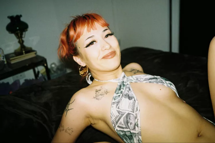 Small girls give you big explosions by _ineedyou23