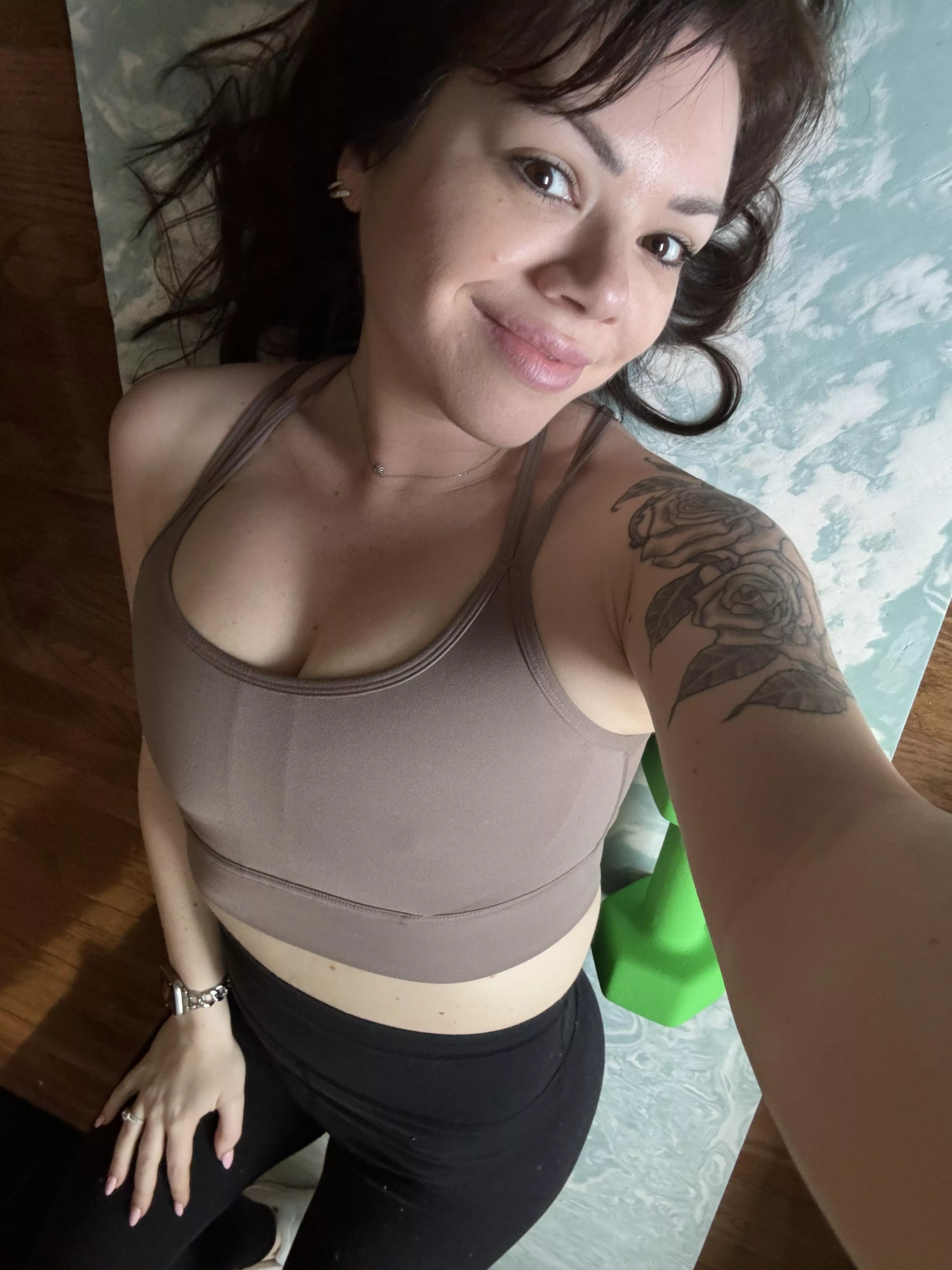 Taking a break between sets! posted by avajadeanderson