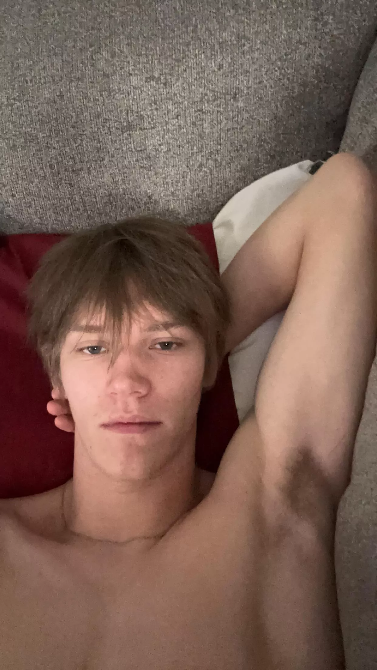 who wanna spoil me to sniff these stinky pits?  posted by Emergency-Date-3500