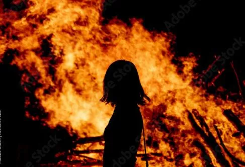 Wow! Look at that completely random wildfire in Ishtar! It's spreading quickly, I hope nobody is hurt! posted by Miss-SillyGirl