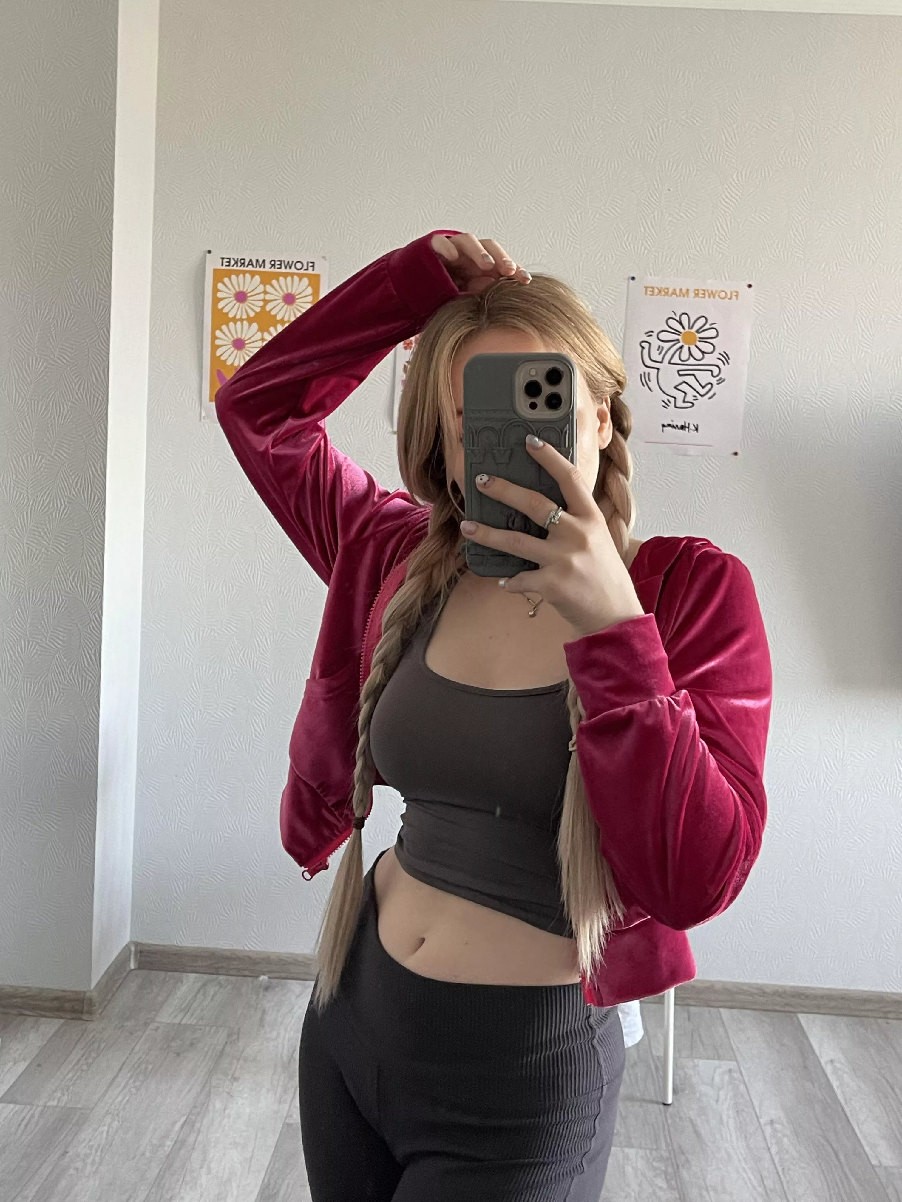 You think I'm cute? posted by emilson_19