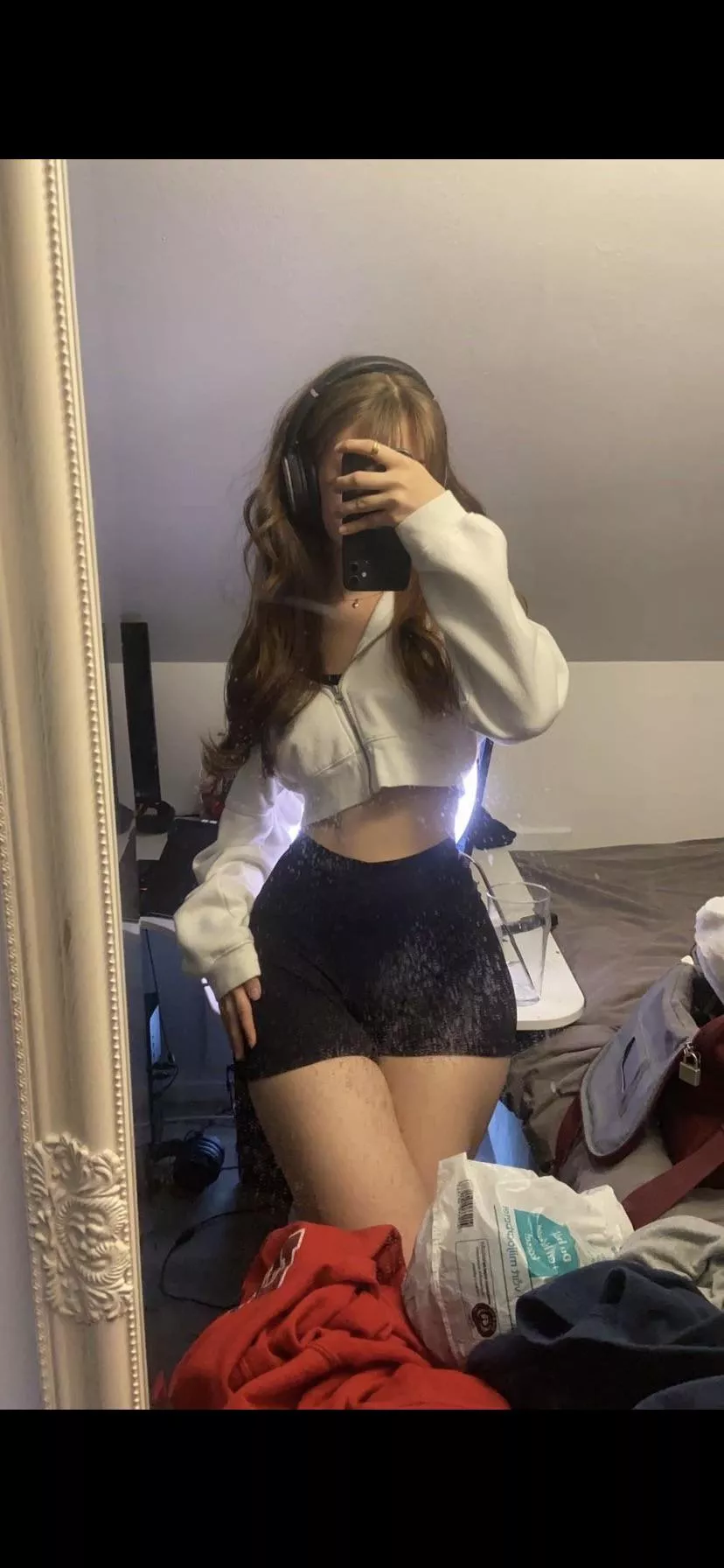 18, do you like my swedish hips?  posted by InAKiwi