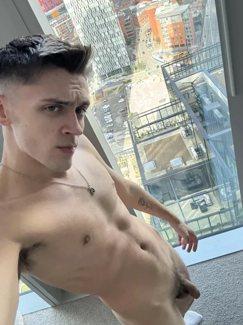 [18] giving my neighbours a view  by josh07103