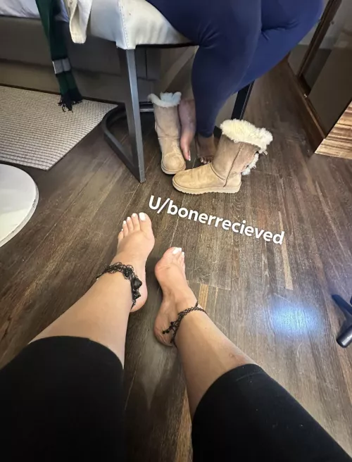 2 sets of sweaty feet for you sweetheart 🦶🏽😼 by BonerRecieved