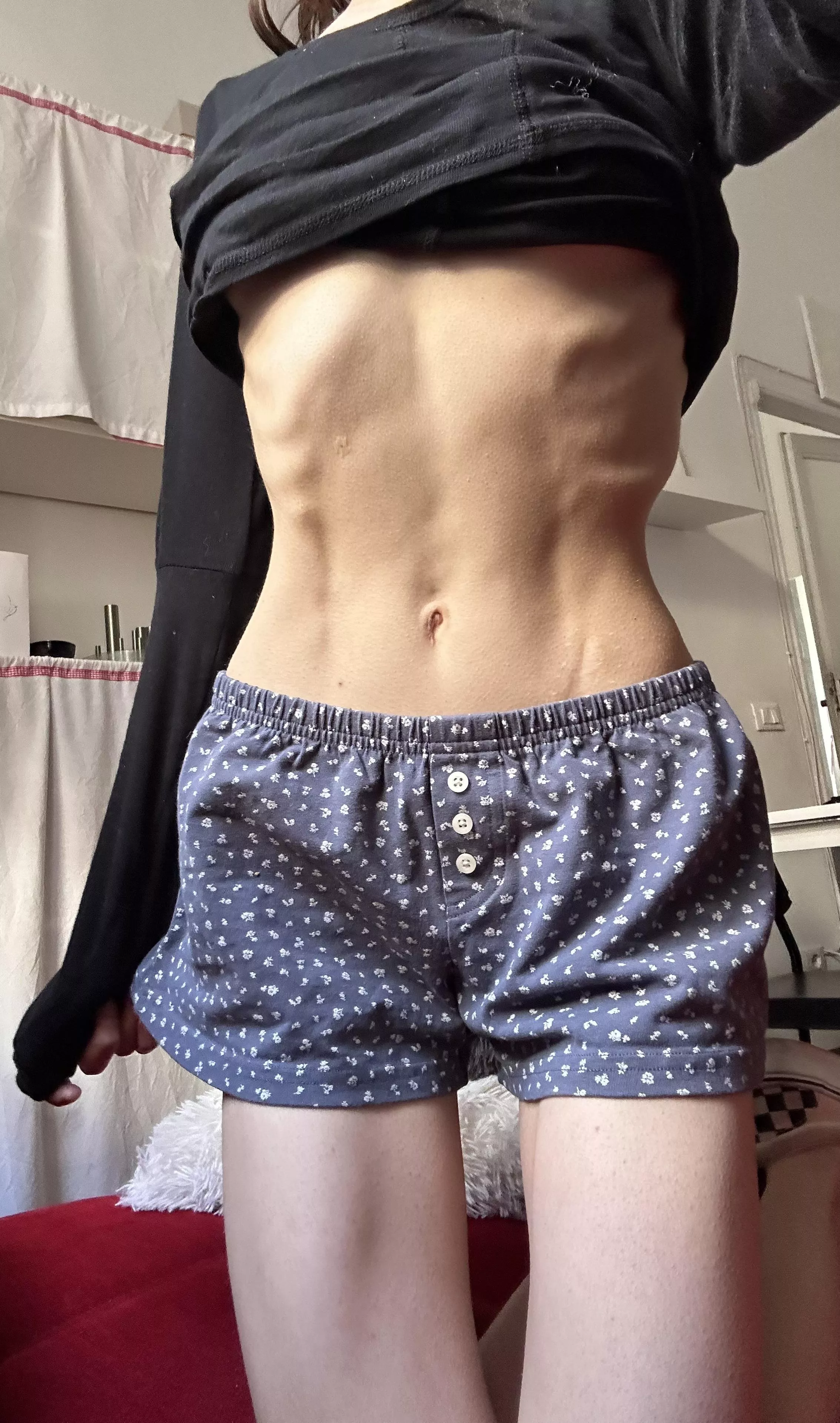 A girl told me I look like a square ahah posted by ClaraNekoo