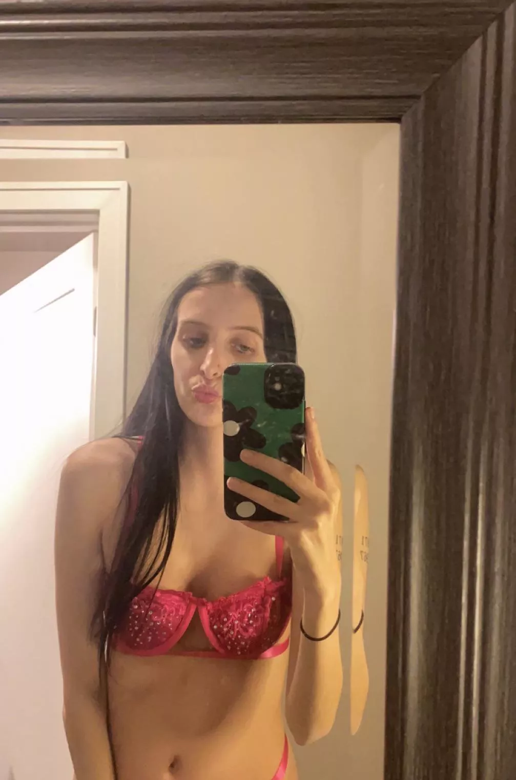 am i too small for you  posted by Cassandrarose5