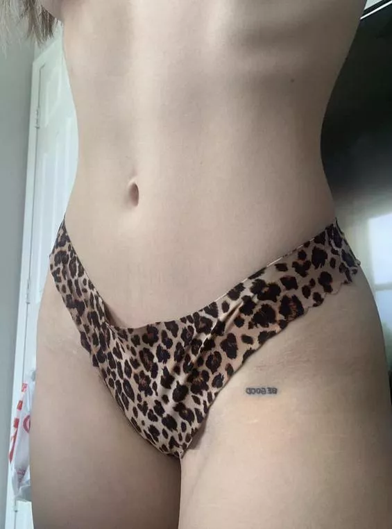 Are you into college girls like me ? ;) posted by nahaj99