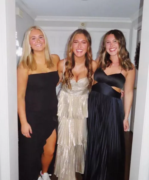 Avg girls by Strange_Breakfast_69