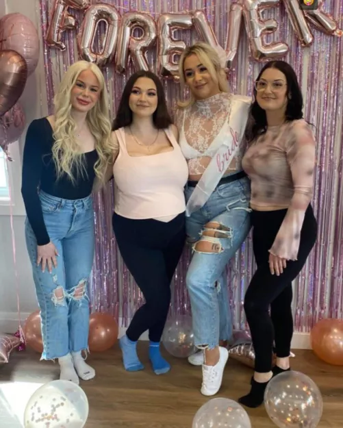 Balloons  by DiamondStalker