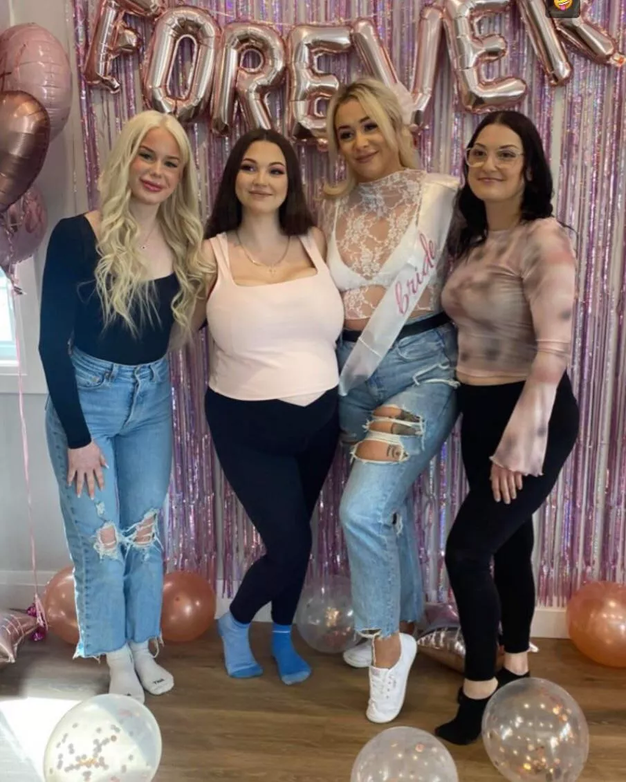 Balloons  posted by DiamondStalker