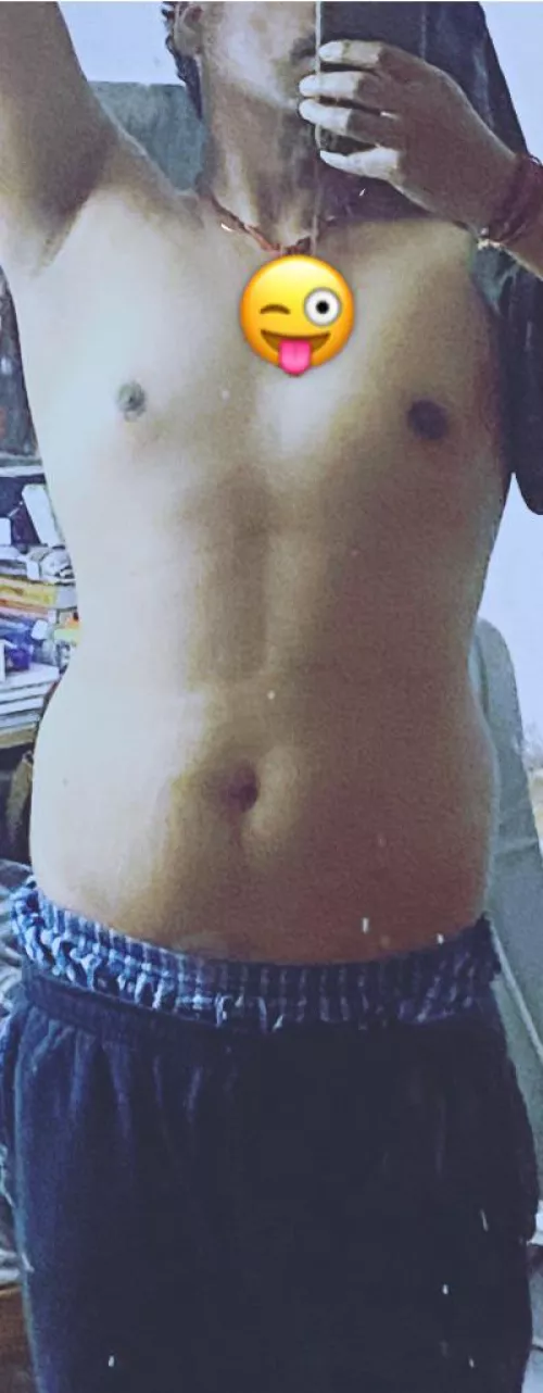 Being comfortable in my own skin by Loco4menwhoAdoreMe