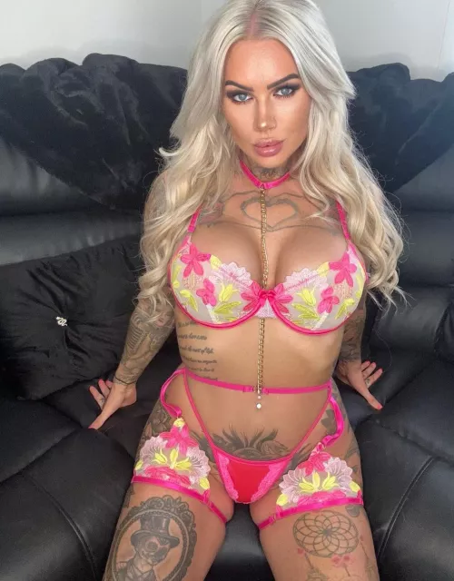 Big pornstar tits, are you fucking? by Epic_Queens