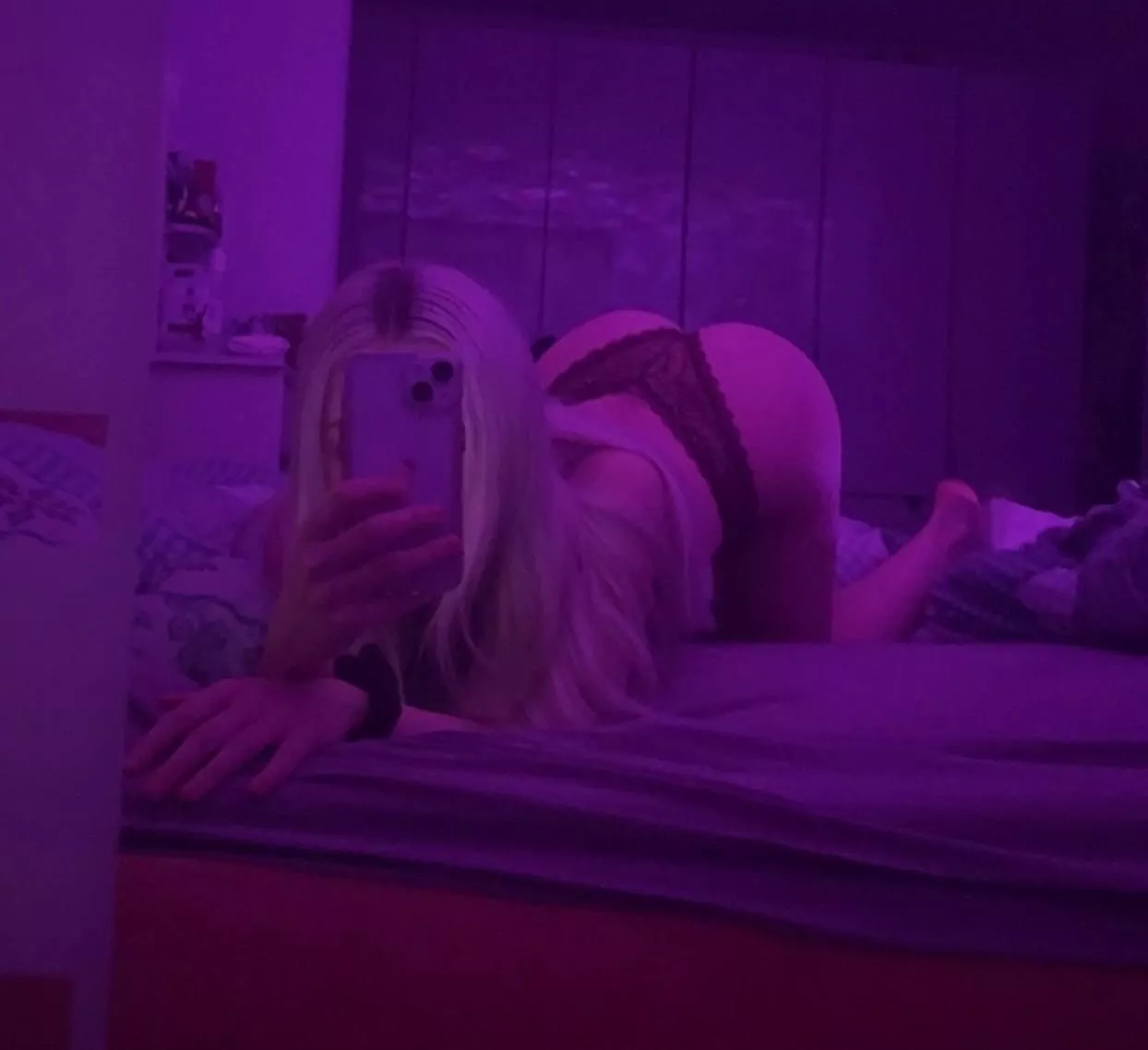 Can I be your 19yo mommy? 😉 posted by frellieschazard