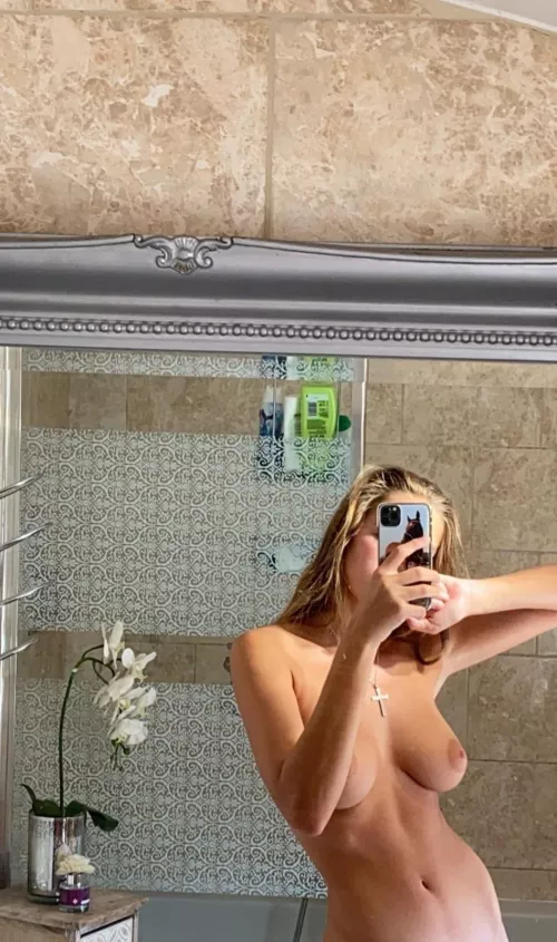 Can i be your little catholic slut? 👉🏻👈🏻🥺 by Narrow-Tap-5561