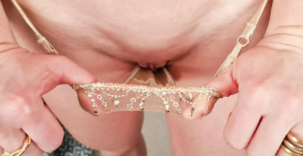 Cum and taste my delicious milf pussy xx by London_lingerie_love