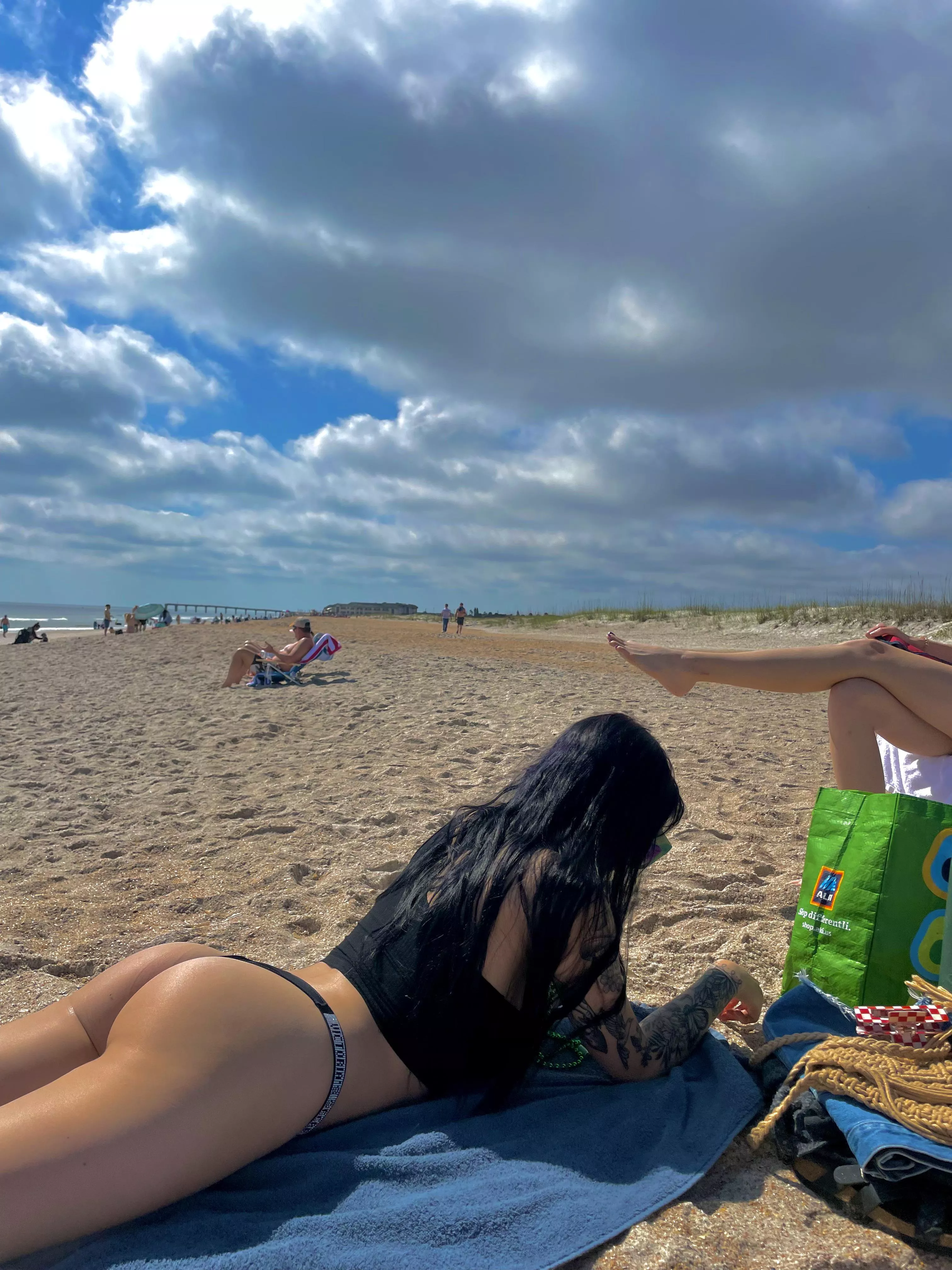 Enjoying my beautiful Fl beach 🌞 posted by TechnologyBoring691