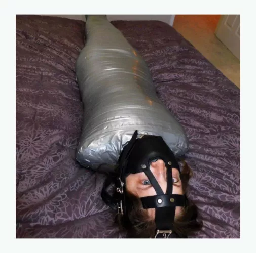 Fantasy #127 it's my day off but daddy still has to work. Good news, he works from home. Bad news... He told me thxt he didn't trust me to not touch myself and that I was too noisy. Lunch break can't home soon enough. by United_Technology767