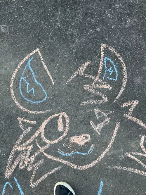 Got bored sooo- Chalk:3 by Smudge_the_Shark