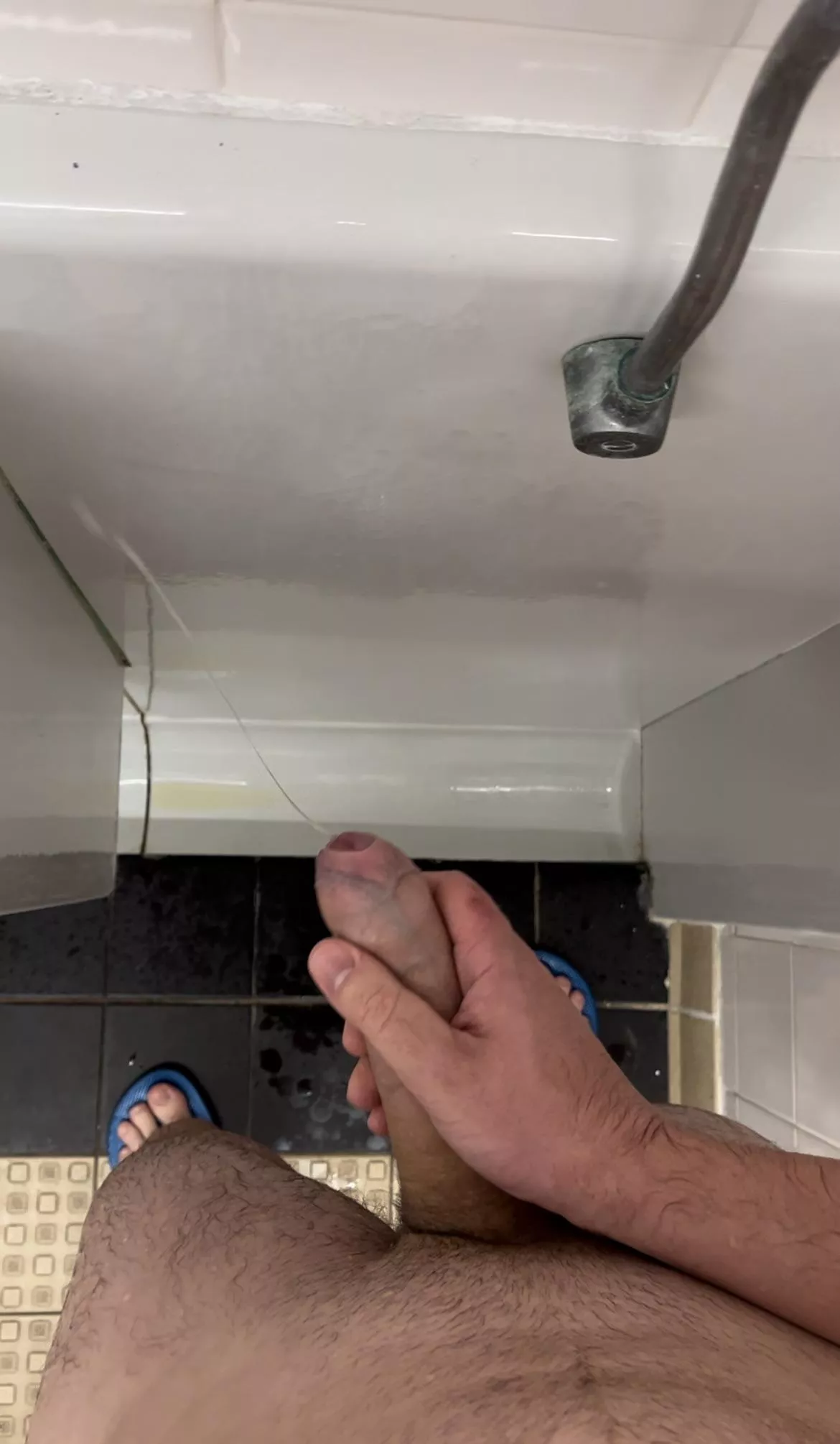 Had to cum in at the urinal 💦 posted by jordygay