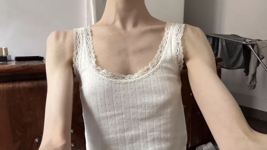 He told me I’m too flat for him and I took it as a compliment  by ClaraNekoo