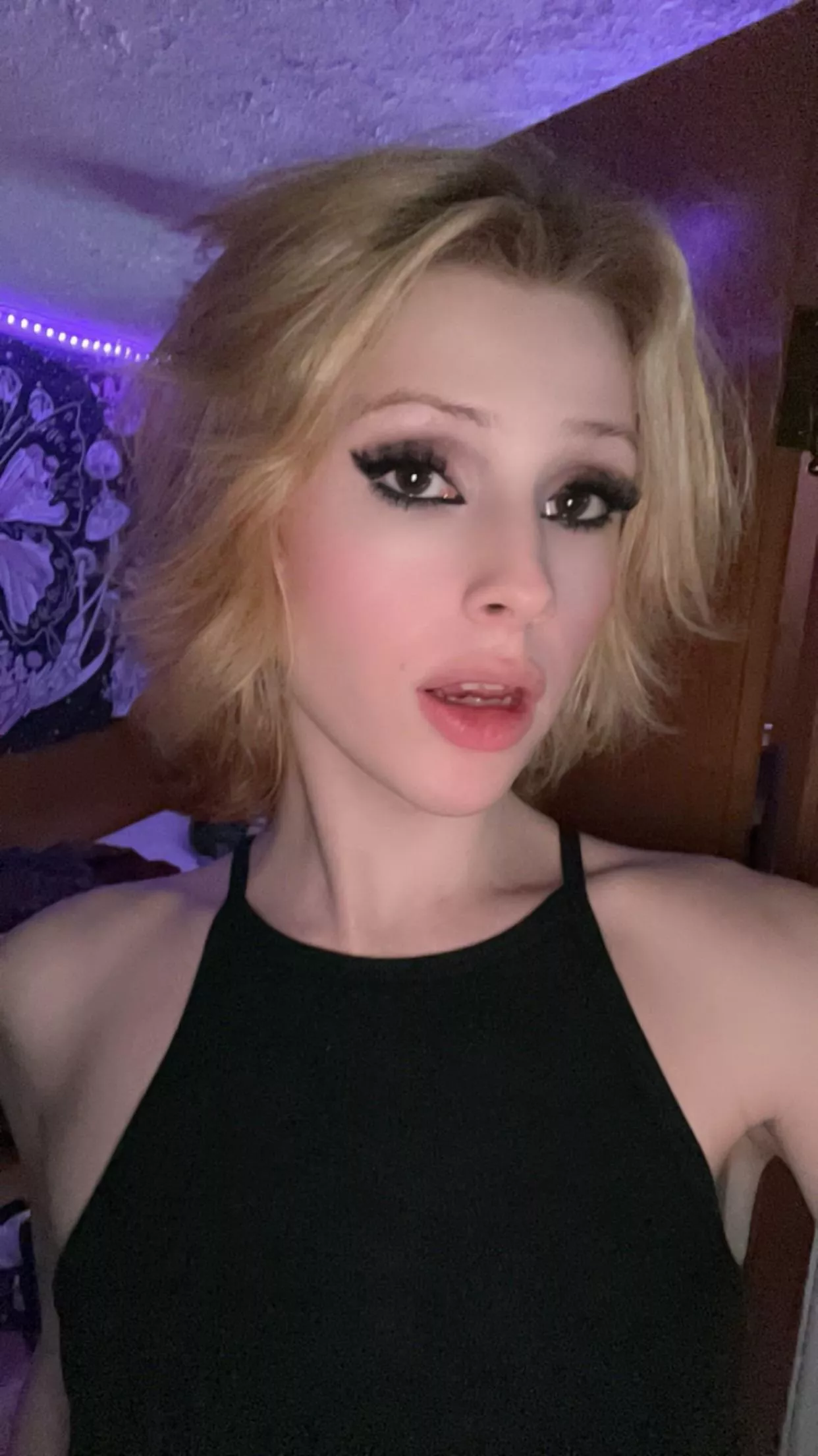 hi 💕 posted by xnanopopx