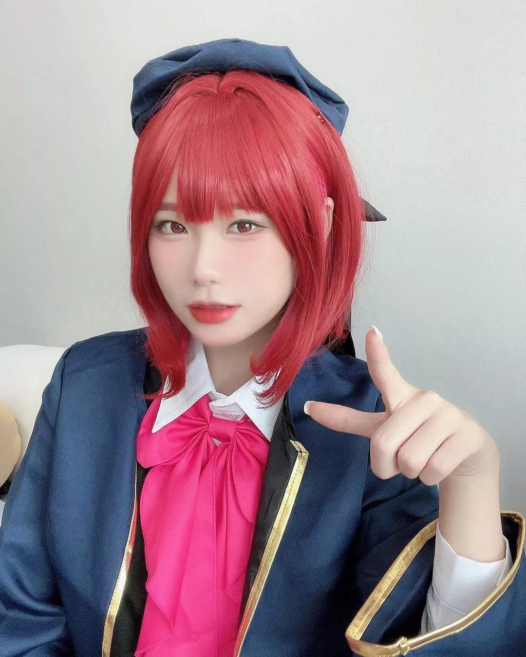 How do i look? :33 posted by PhotoWorth