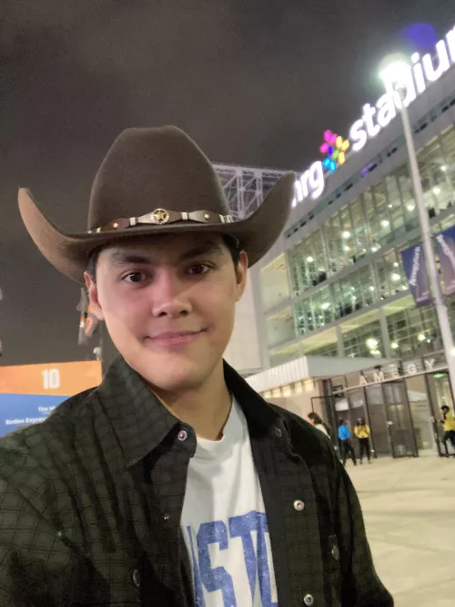 Howdy 🤠 first time posting by deviantz012