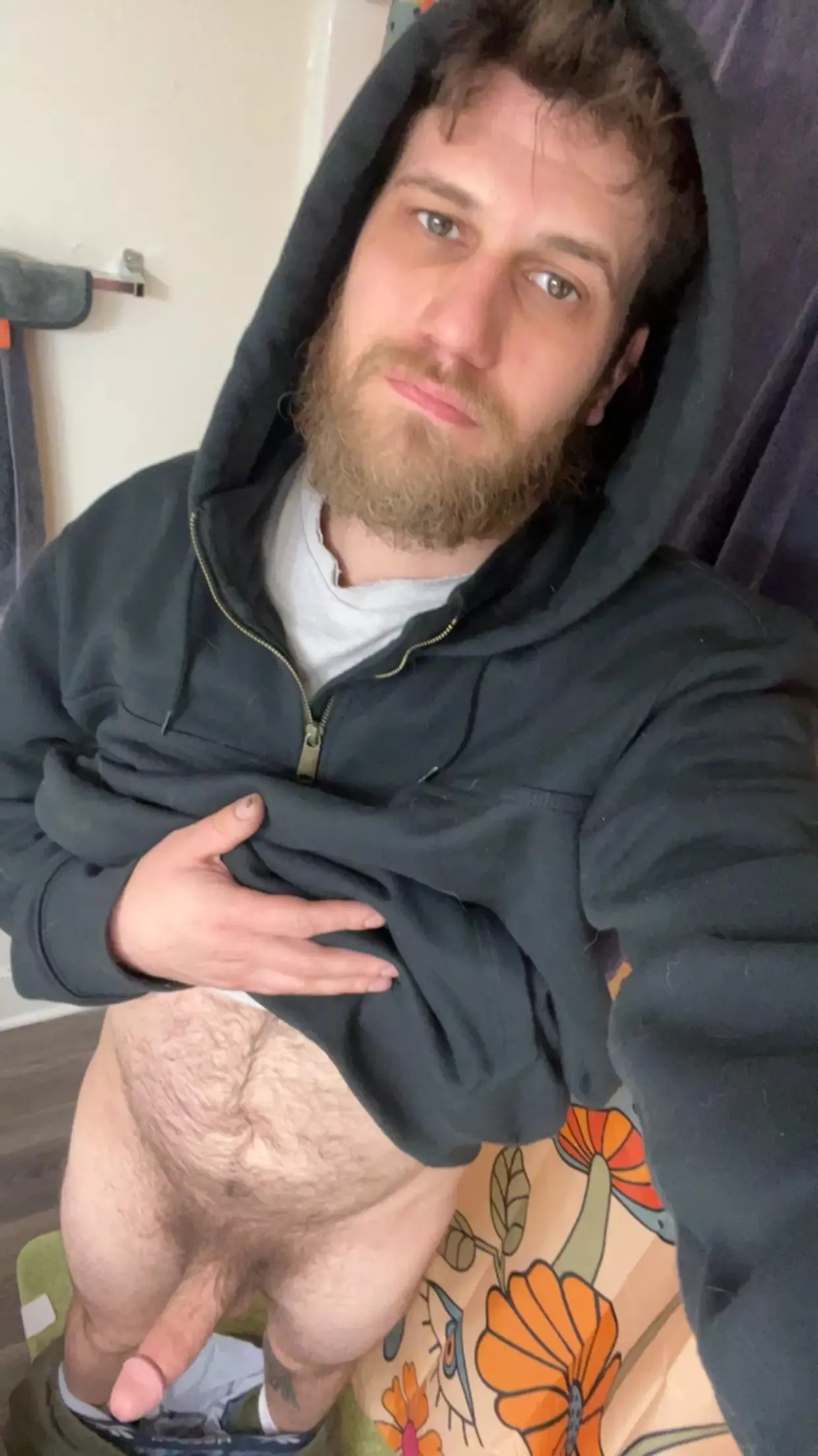 How’s everyone’s Saturday going? Let’s chat! posted by metaln00d