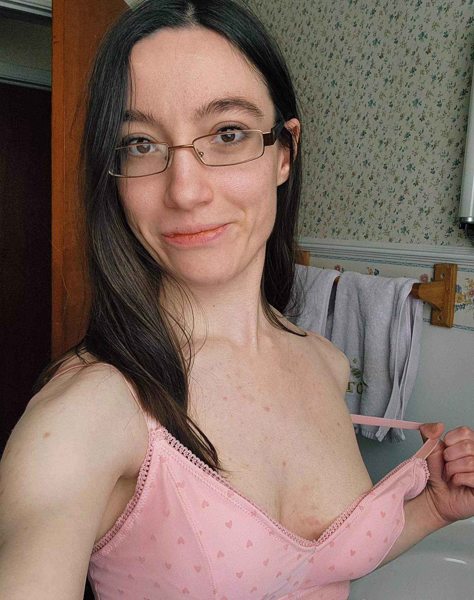 I love to tease and edge 😜 posted by coffeewithmom