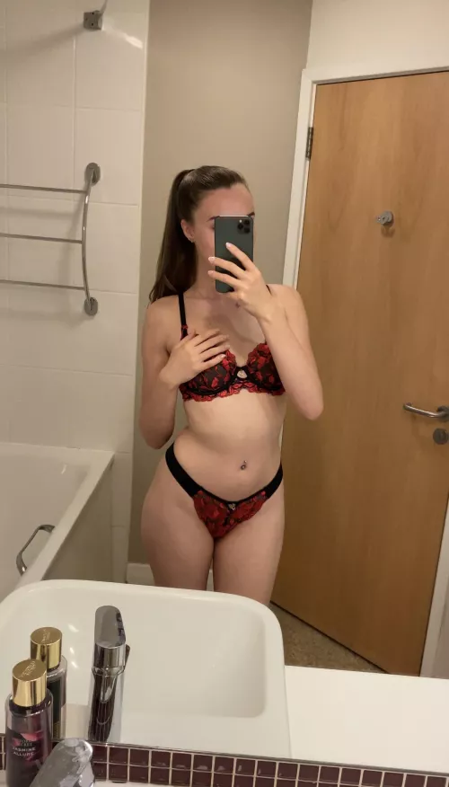 I think my lingerie would look better on your floor by Sxarlettrose