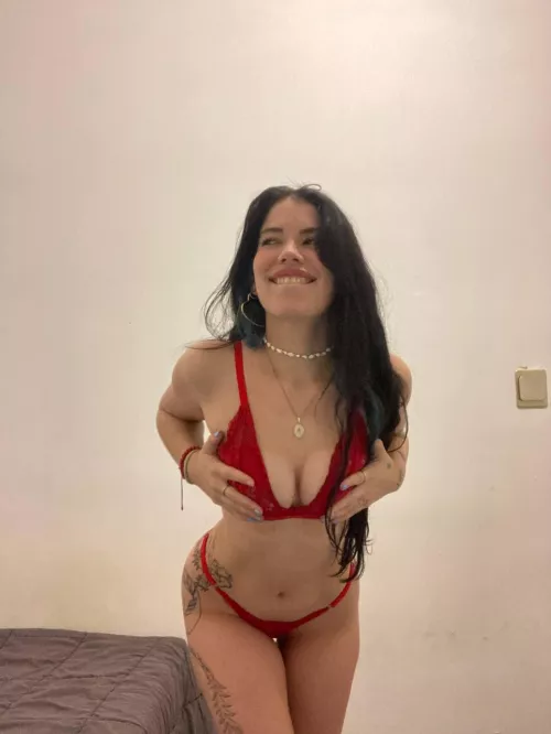 I think this bikini gives me something sexy. by HiyaSaky